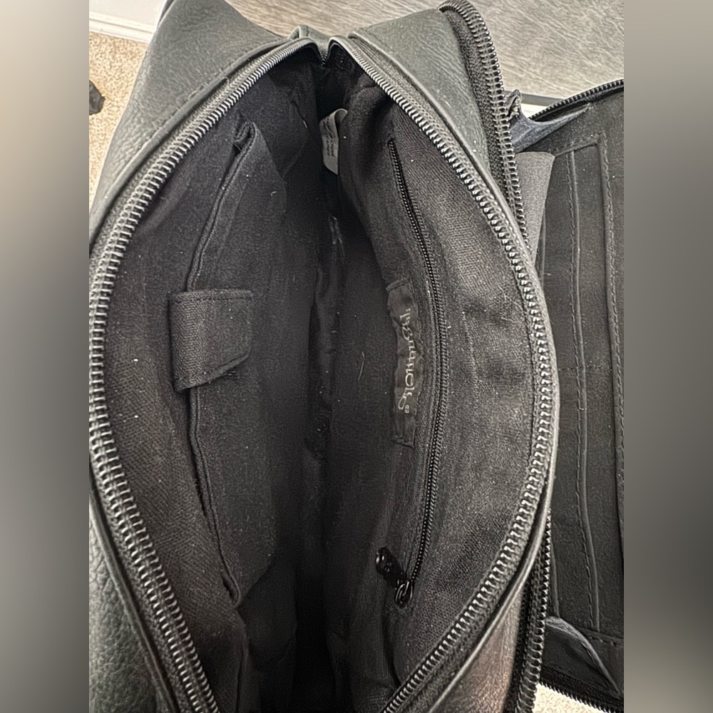 Tignanello Black Leather Crossbody Organizer Bag - Picture 9 of 11